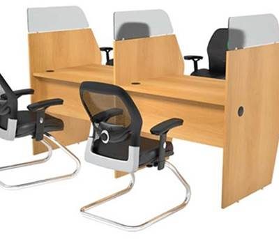 Baia de atendimento com acabamento vidro