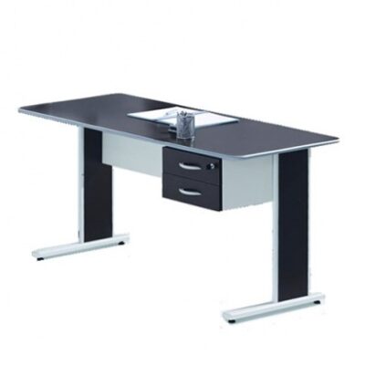 Mesa retangular com gavetas