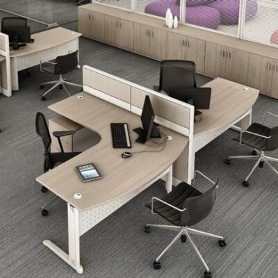 Ilha de Trabalho com Biombo divisor